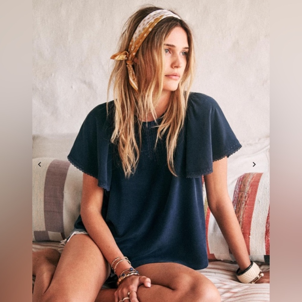 NWOT Sezane Matty Blouse - Marine